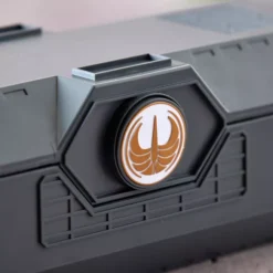 Sol LIGHTSABER Hilt, Star Wars: The Acolyte 8 Sol LIGHTSABER Hilt, Star Wars: The Acolyte -Disney Store 418148294630 2