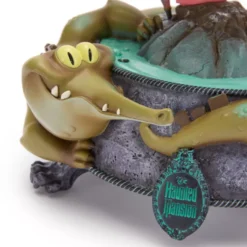 Sarah ''Sally'' Slater Light-Up Figure, The Haunted Mansion -Disney Store 436009852324 5