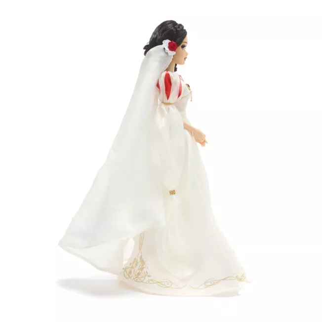 Snow White Limited Edition Doll, 85th Anniversary 6 Snow White Limited Edition Doll, 85th Anniversary - Image 4
