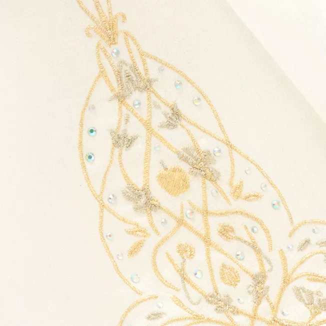 Snow White Limited Edition Doll, 85th Anniversary 11 Snow White Limited Edition Doll, 85th Anniversary - Image 9