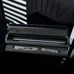 Ahsoka Tano Legacy LIGHTSABER Set, Star Wars -Disney Store 461064243640 4