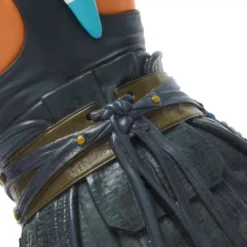 Ahsoka Collectible Bust, Star Wars: Ahsoka 17 Ahsoka Collectible Bust, Star Wars: Ahsoka -Disney Store 465054191331 7